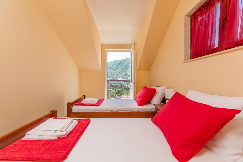 Apartments Feniks Kotor Exterior foto