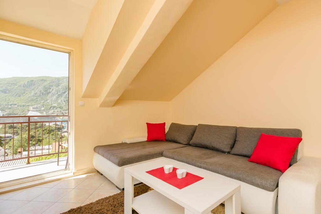 Apartments Feniks Kotor Exterior foto
