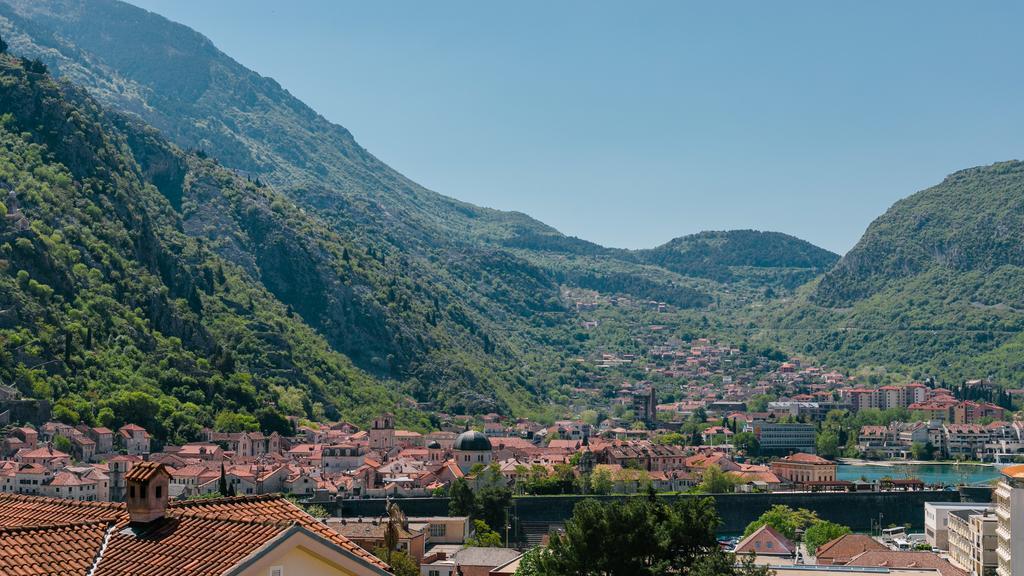 Apartments Feniks Kotor Exterior foto