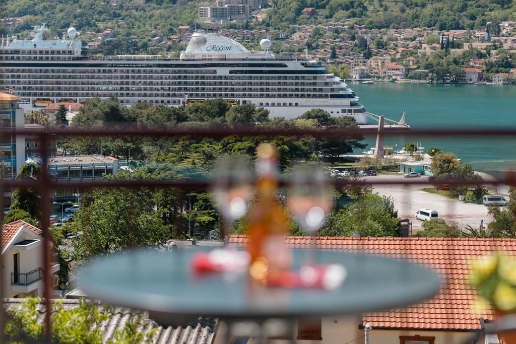 Apartments Feniks Kotor Exterior foto